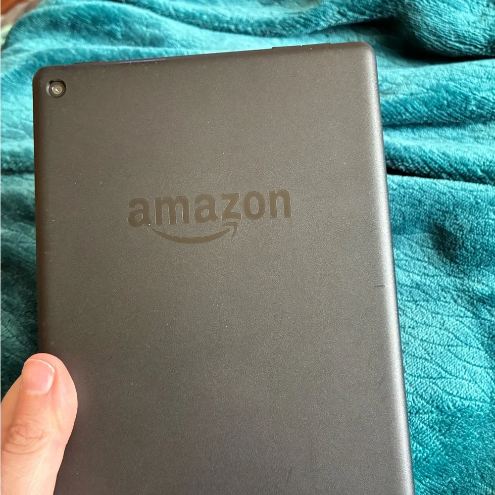 GUC Amazon Paperwhite- read listing